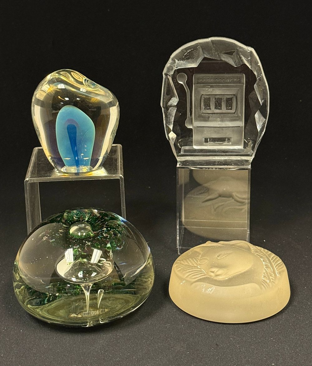 Lot 508: 4 Glass Paperweights