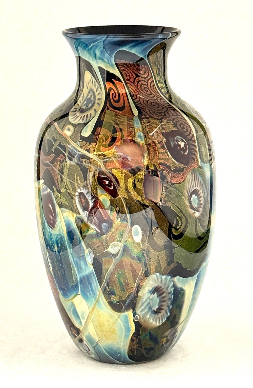 Lot 523: Spectacular Peter Vanderlaan Vase