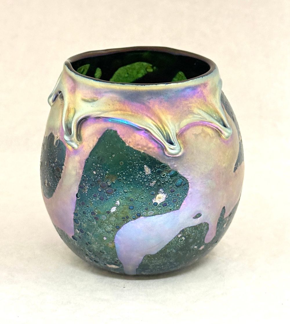 Lot 543: Charles Lotton Lava Glass Vase