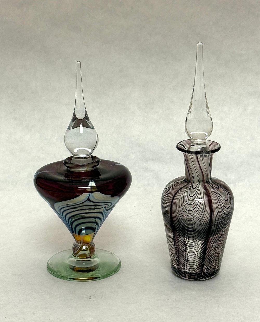 Lot 571: 2 Contemporary perfumes
