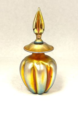 Steuben Gold Aurene Perfume. Rare Steuben melon ribbed Gold Aurene Perfume with a flame stopper 