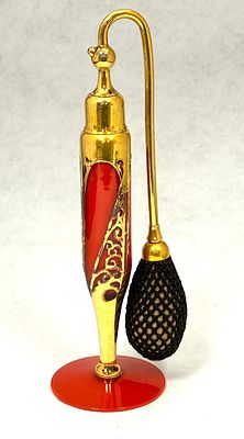 DeVilbiss Elegant Red Perfume. DeVilbiss Elegant Line red perfume atomizer decorated with an Art 