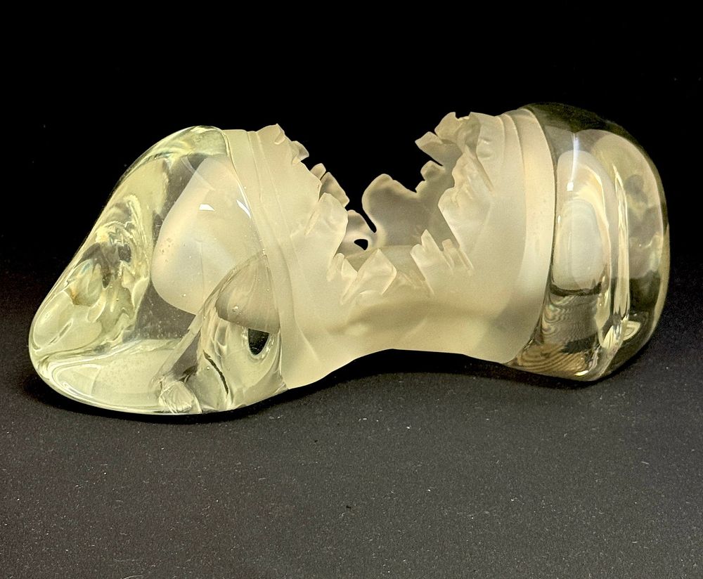 Lot 563: Free Form Ice Sculpture
