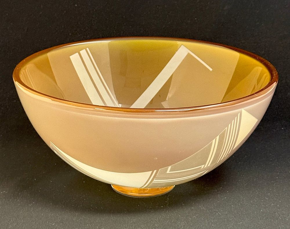 Lot 568: Klas Goran Tinback Amber Bowl