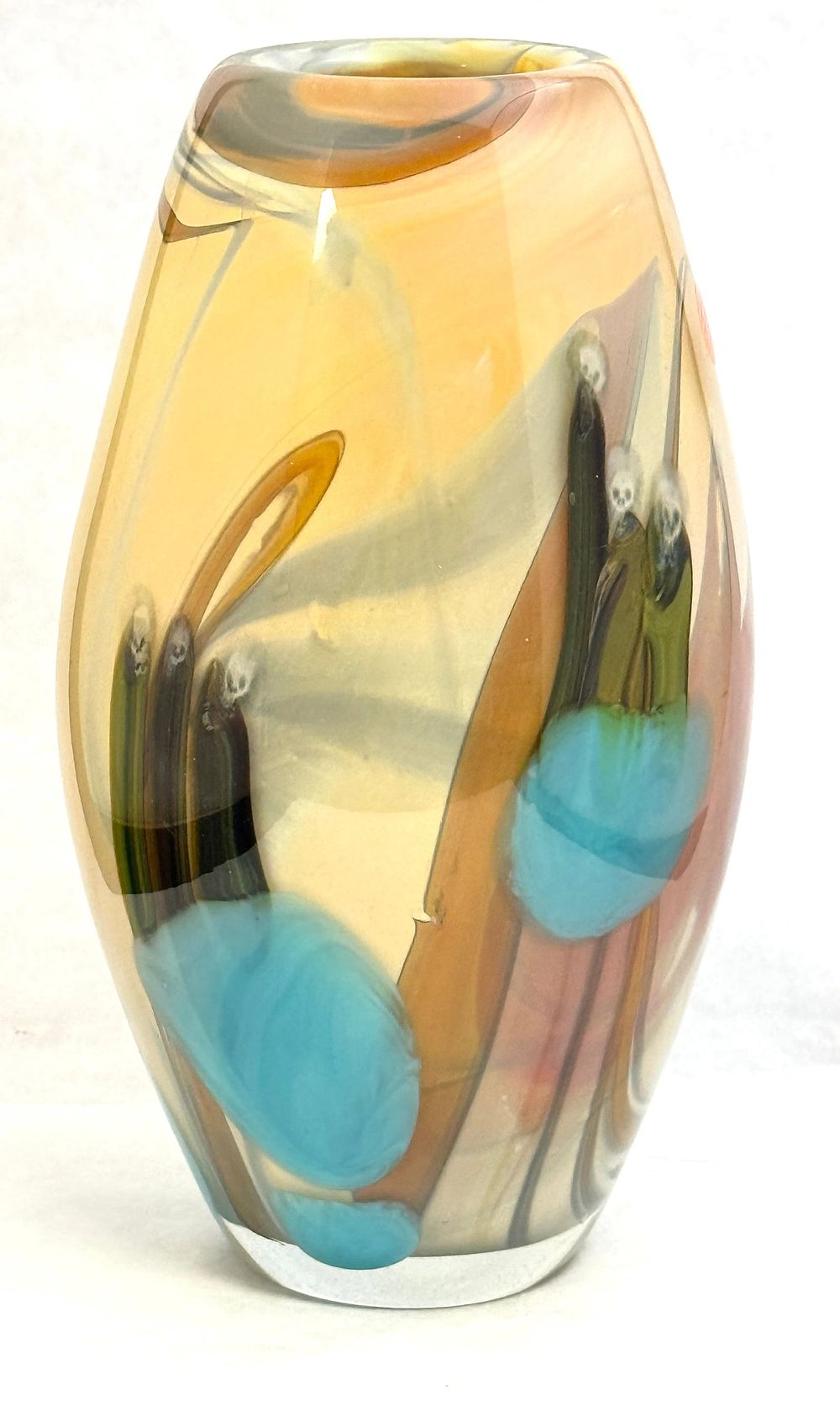 Lot 577: Michael Cohn Paperweight Vase