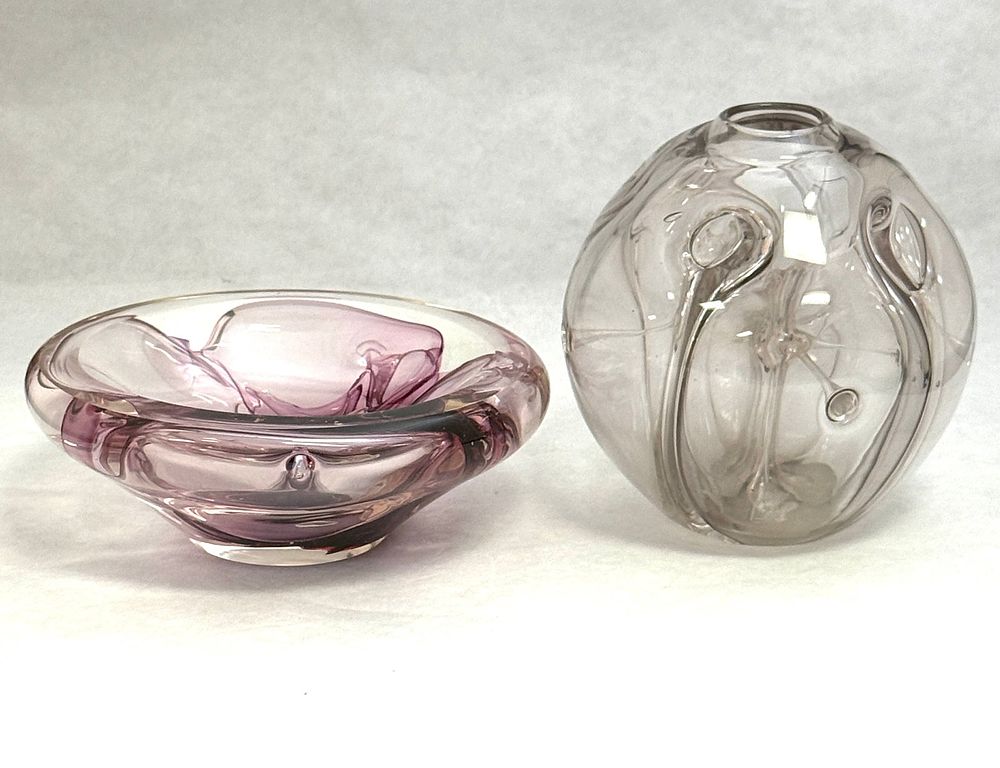 Lot 582: Two Paul Manners Glass Items