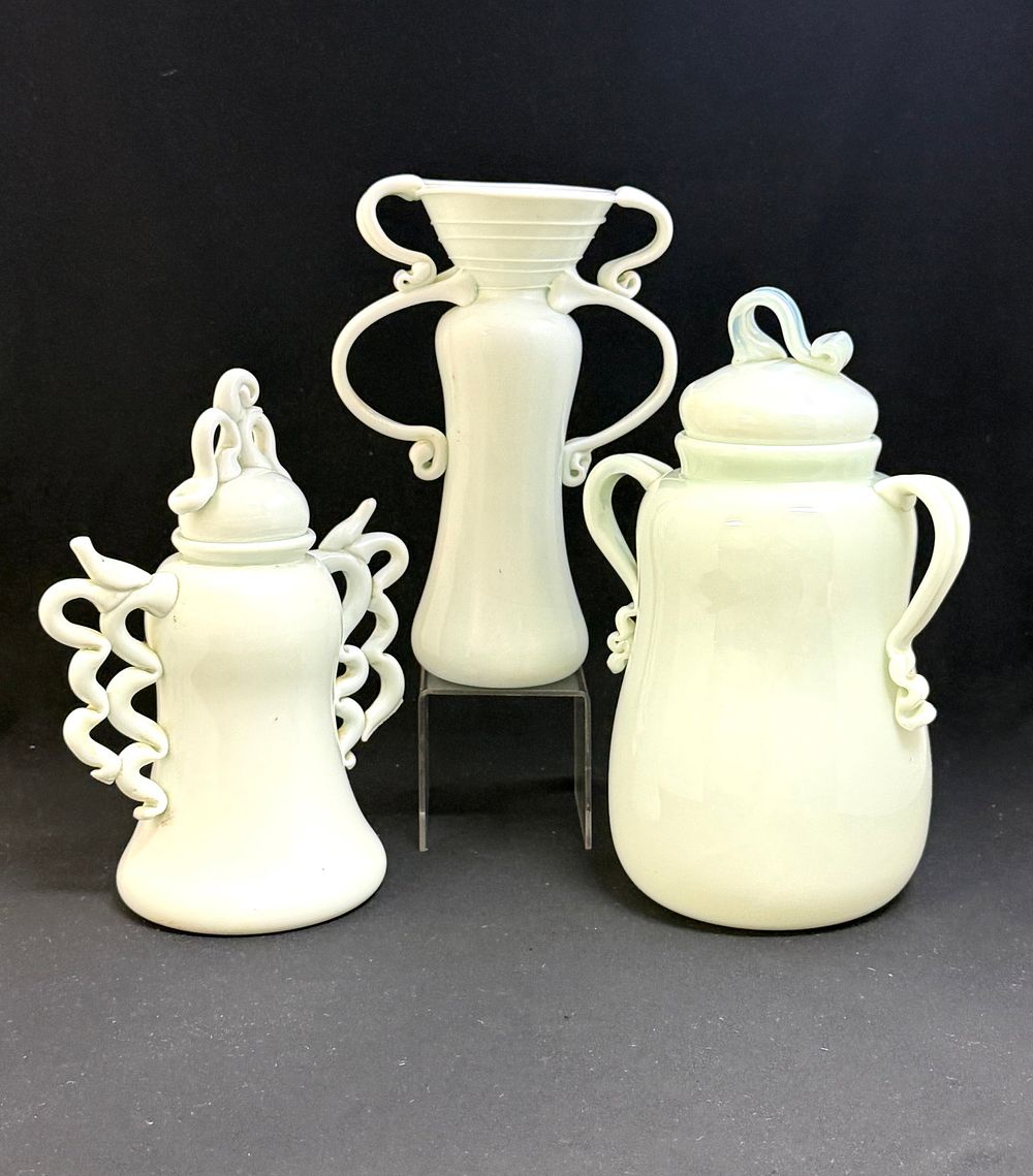 Lot 587: 3 Early Sonja opaline Items