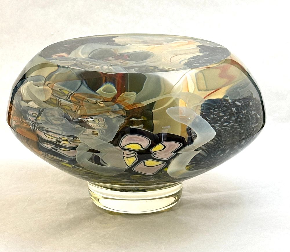Lot 592: Richard Ritter Triolet Vase