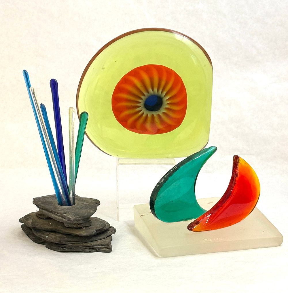 Lot 593: Three Art Glass Sculptures