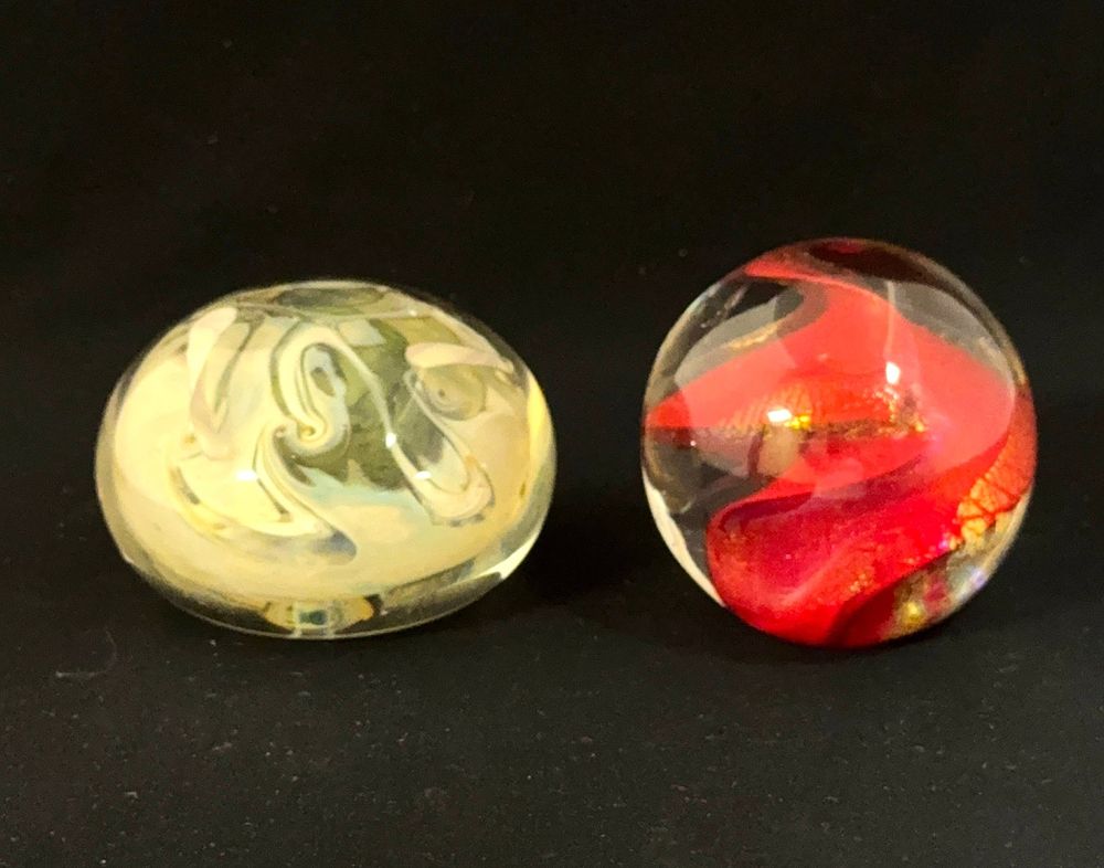 Lot 602: 2 Art Glass Paperweights