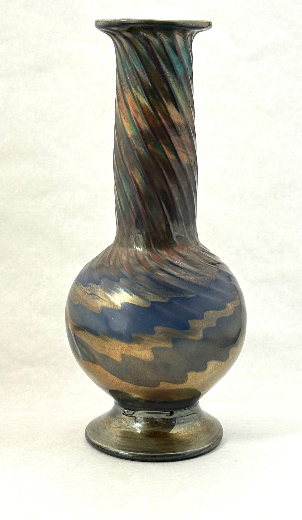 Lot 603: Iridescent Footed Vase