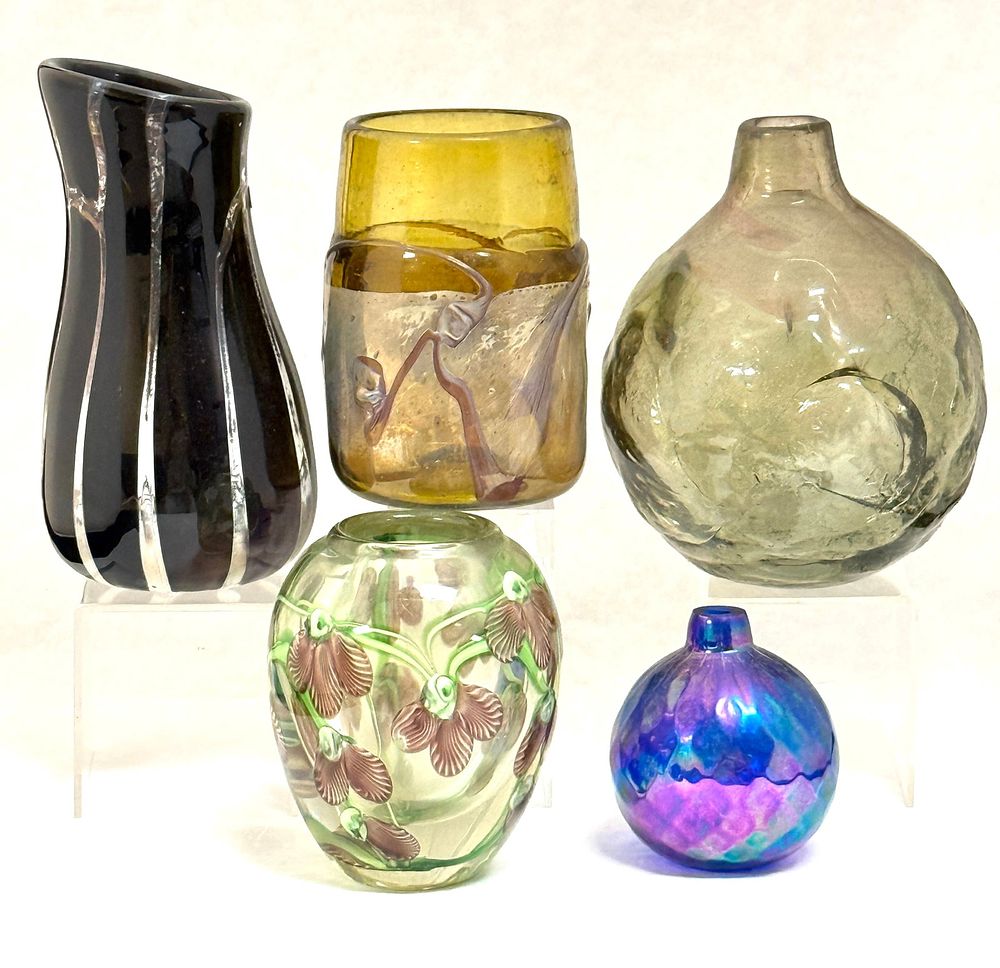 Lot 607: 5 Pcs Contemporary Art Glass