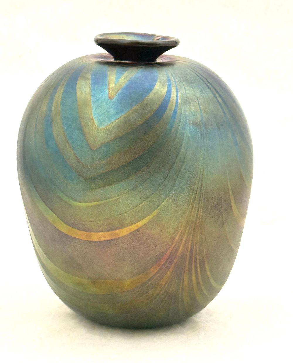 Lot 633: Charles Lotton Blue Glass Vase