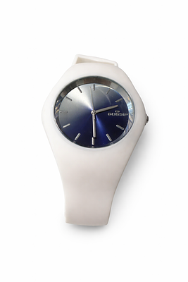 שעון Gossip. מותג: GOSSIP (מותג אופנתי מודרני) 
• סוג מנגנון: Quartz (סוללה, מדויק מאוד) 
• 