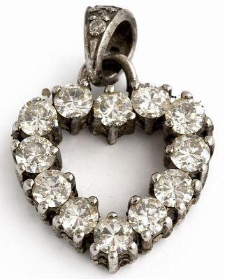 טבעת כסף 925 עם אבני חן 
משקל: 4.08