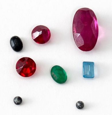 לוט אבני חן 
ct: 12.05