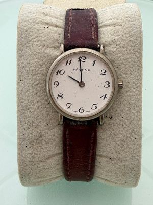 שעון Certina Q Premium. מותג: Certina 
סוג מנגנון: קוורץ שוויצרי (מופעל באמצעות סוללה) 
חומר גוף 