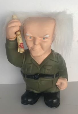 בובת בן גוריון בפלסטיק 20 ס"מ, שנות ה -70. בובות יוחנן ישראל.