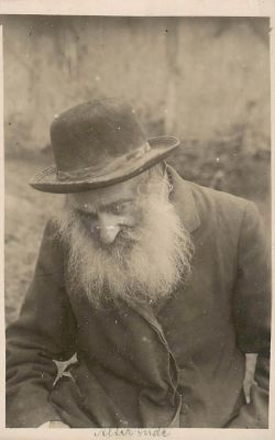 גלוית תצלום אחת, טפוס יהודי במזרח אירופה, 1915.