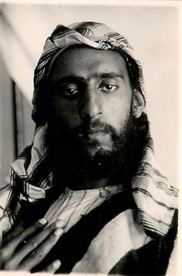 13 תמונות מקוריות נדירות מאת אפרים משה ליליאן. בחלק מהתמונות מוטבעות דיו בצד האחורי עם תיאור 