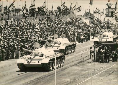 לוט 6 תצלומים יום העצמאות, ירושלים 1967. גודל: 13/18 ס"מ.