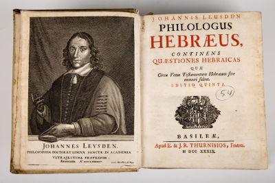 12. Johannis Leusden Philologus Hebraeus. 1739. .Hebrew issues that usually revolve around the 