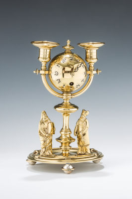 39. A JEWISH MANTLE LAMP. Probably Vienna or Germany, c. 1900. On three spherical feet and a 