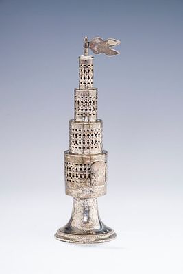 A SILVER SPICE TOWER. Vienna, c. 1900. A SILVER SPICE TOWER.Vienna, c. 1900. On a round beaded 