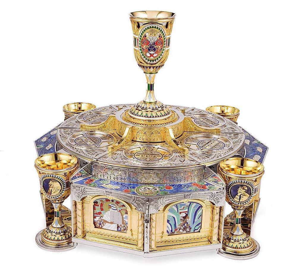 A MASTERPIECE STERLING SILVER PASSOVER EQUIPAGE BY YAAKOV DAVIDOFF. DAVIDOFF, YAAKOV (Shahritzab 