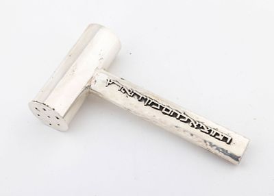 A STERLING SILVER SALT HAMMER BY BIER. Israel, c. 1999. Gavel shape. Hand hammered silver handle 