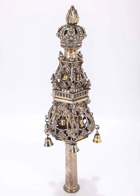 A SINGLE SILVER TORAH FINIAL BY PIETER ROBOL II. Amsterdam, 1757. Hexagonal two-tier baluster 