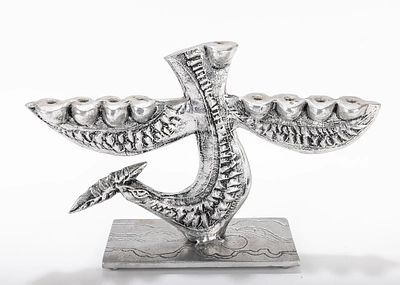 A ALUMINUM MENORAH SCULPTURE BY DON DRUMM (American, b. 1935). A LARGE ALUMINUM MENORAH 