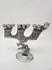 A ALUMINUM MENORAH SCULPTURE BY DON DRUMM (American, b. 1935). A LARGE ALUMINUM MENORAH תמונה - 3