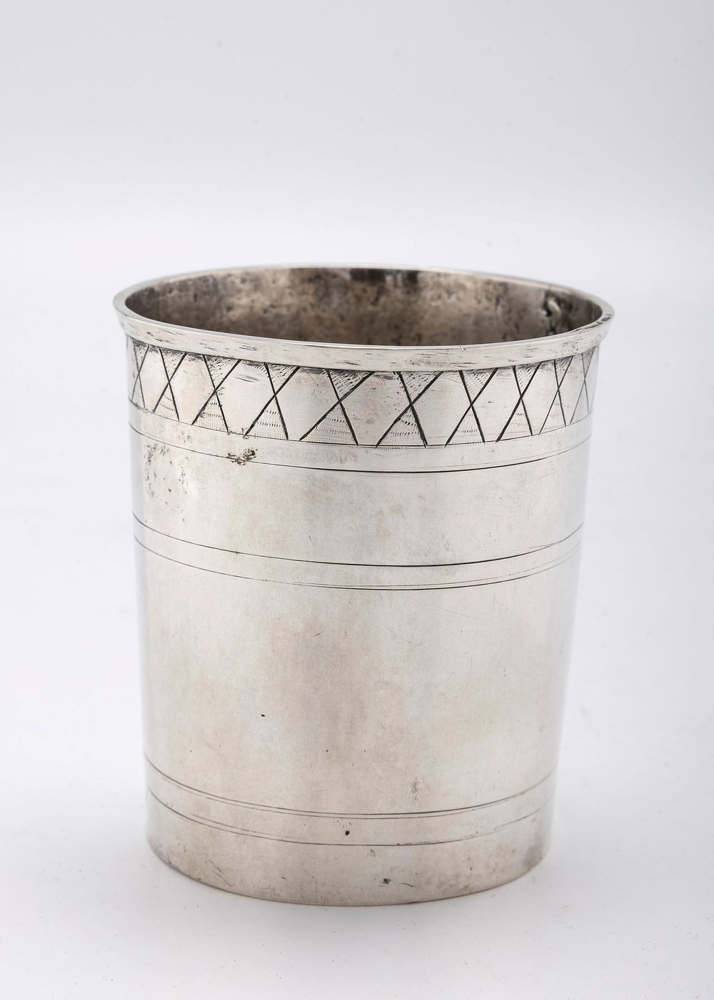 A LARGE SILVER KIDDUSH BEAKER. Germany, 18th century. Flat base marked on the inside with a 13 
