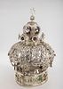 A MASSIVE STERLING SILVER TORAH CROWN. American, early 20th century. Traditional in shape with תמונה - 1