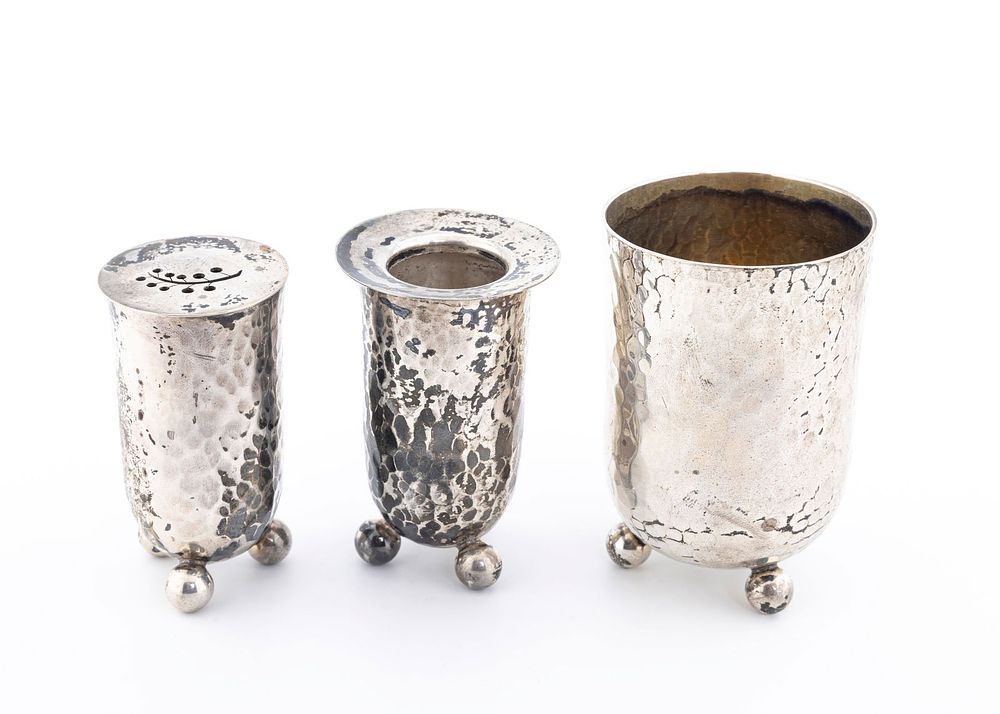 A STERLING SILVER HAVDALLAH SET BY BIER MASTER SILVERSMITHS. Israel, c. 1980. Hand wrought. Hand 