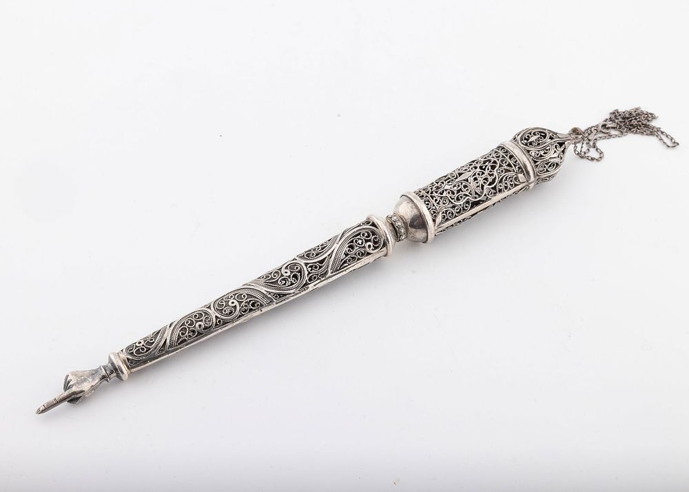 A STERLING SILVER FILIGREE TORAH POINTER. Probably Israel. Completely made of filigree upper and 