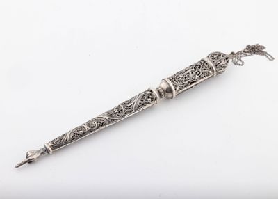 A STERLING SILVER FILIGREE TORAH POINTER. Probably Israel. Completely made of filigree upper and 