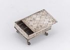 AN EARLY SILVER SPICE CONTAINER. Germany, c. 1800. On four shell feet. With a sliding top that תמונה - 1
