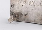 AN EARLY SILVER SPICE CONTAINER. Germany, c. 1800. On four shell feet. With a sliding top that תמונה - 4