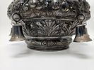 A SILVER TORAH CROWN. Hungarian, 20th century. Chased with fruits, scrolls and other organic תמונה - 1