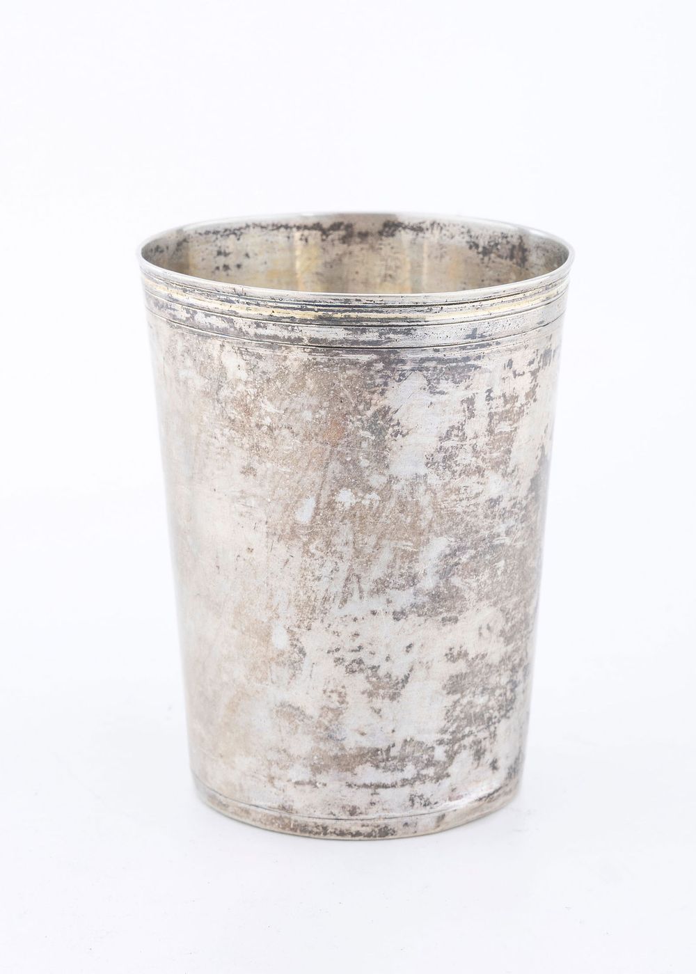 A VERY LARGE SILVER BEAKER. Augsburg, 18th century MAKER CXS. Cylindrical in form. Soft finish 