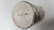 A VERY LARGE SILVER BEAKER. Augsburg, 18th century MAKER CXS. Cylindrical in form. Soft finish תמונה - 5