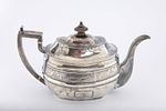 A GEORGIAN SILVER TEAPOT BY NAPHTALI HART & DUNCAN URQUHART LONDON 1789. Traditional form. Some תמונה - 1