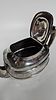 A GEORGIAN SILVER TEAPOT BY NAPHTALI HART & DUNCAN URQUHART LONDON 1789. Traditional form. Some תמונה - 8