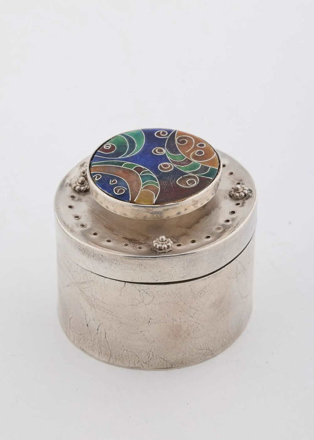 A STERLING SILVER SPICE CONTAINER BY ILANA RAPPAPORT. American, c. 1990. Circular in form. the 
