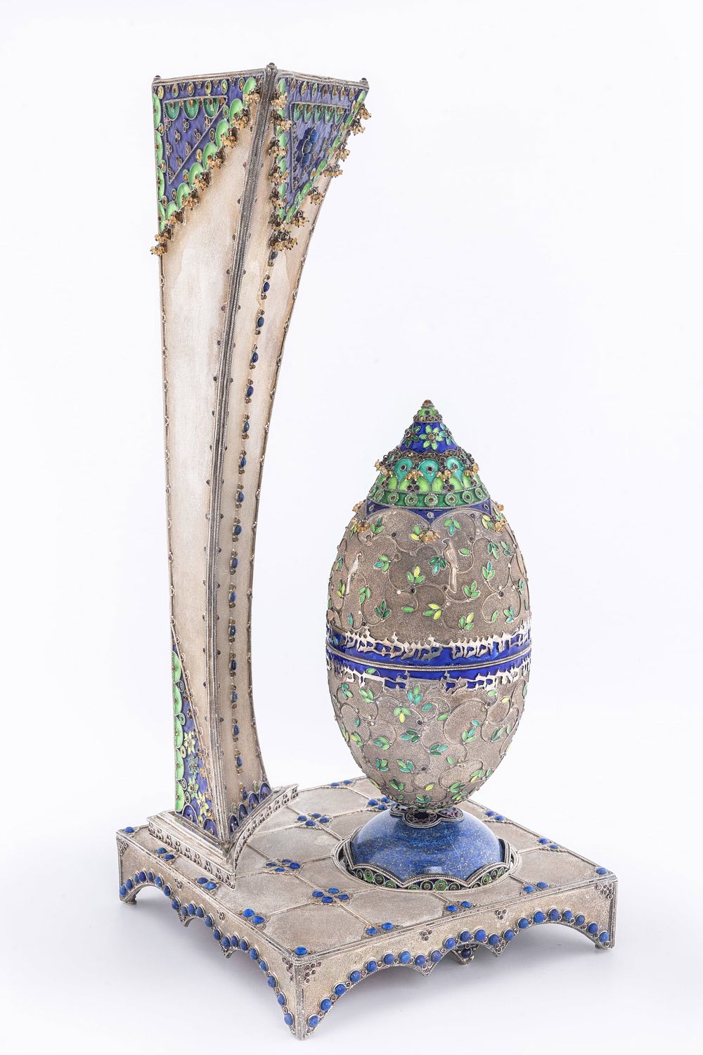 A MAGNIFICENT STERLING SILVER, ENAMEL AND LAPIS ETROG AND LULAV CONTAINER BY DEKEL AVIV. Israel, c.