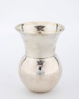 A HANDMADE STERLING SILVER KIDDUSH CUP. Israel, c. 2010. Hand wrought by Dovid Cohen in 