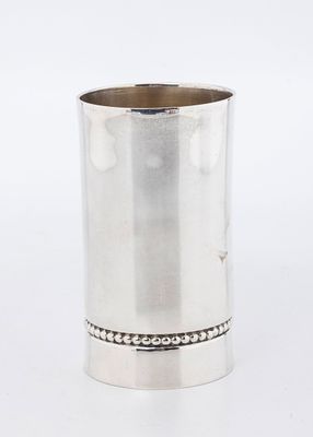 A STERLING SILVER KIDDUSH CUP BY BIER SILVERSMITHS. Israel, modern. Beaker form. With beading 