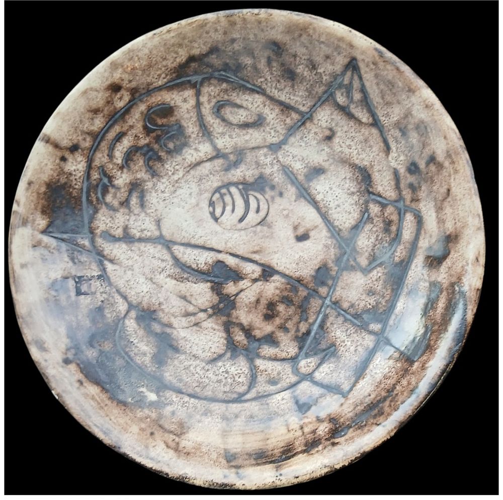 קערת קרמיקה ישראלית קוטר 30 סמ 
מס קניה מאחור 
לא חתום 
ציפ מאחור